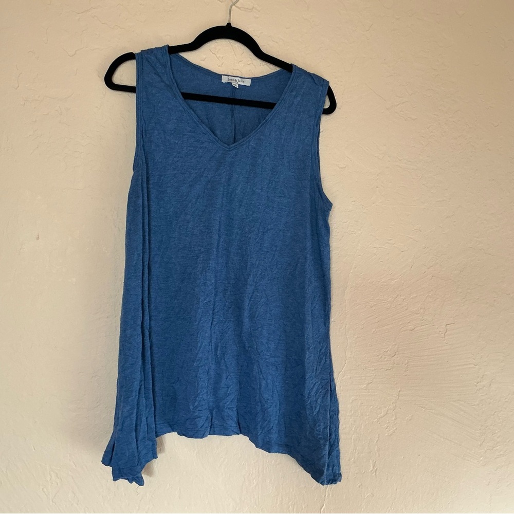 Jess and Jane crinkly blue tunic tank
